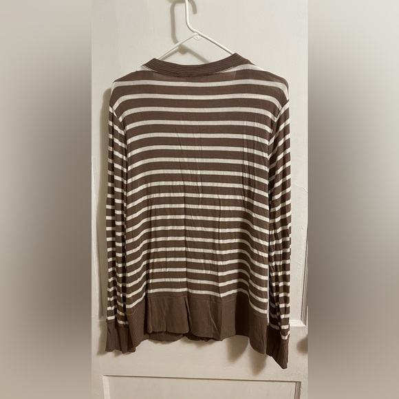 NWOT Zenana Button Down Long Sleeve Lightweight Cardigan- Taupe Stripe - XL - Picture 3 of 4